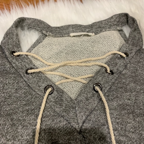 jella c. Cold shoulder Lace up sweater - Picture 4 of 4